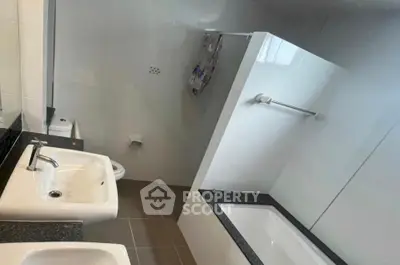 Screenshot 2569-03-24 at 22.13.07.jpg