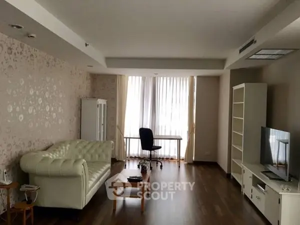 image_rental-5274737