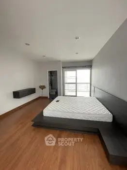 image_rental-14411035