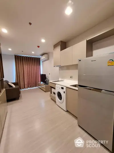  2 Bedrooms Condo at Life Sukhumvit 62-11