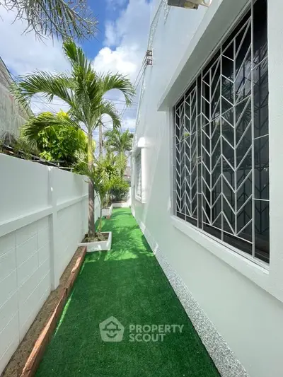 image_rental-28696817