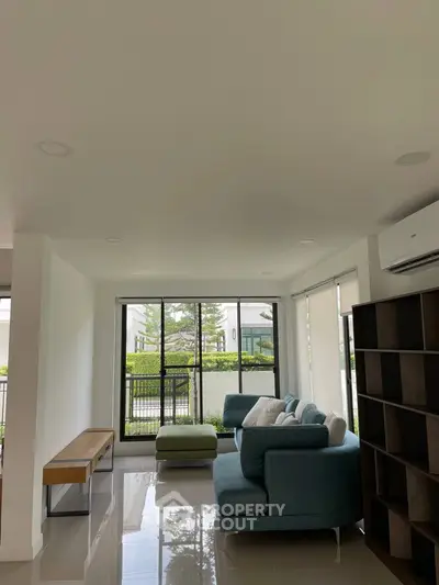 image_rental-36020607