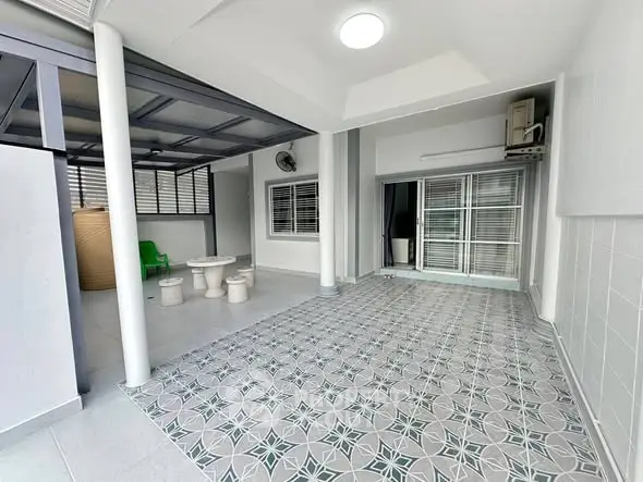 image_rental-29980243