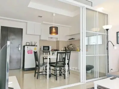  2 Bedrooms Condo -5