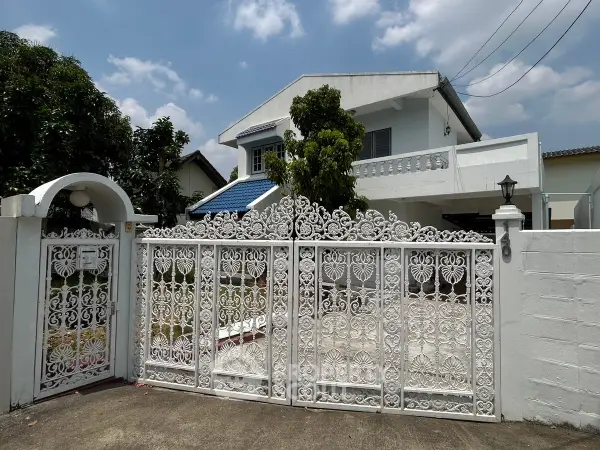 image_rental-27500343