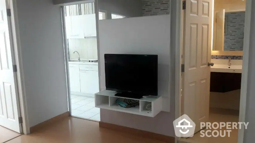  1 Bedroom Condo at Life Sukhumvit-2