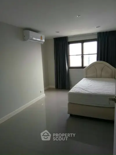 3 Bedrooms Condo at Top View Tower Condominium-3