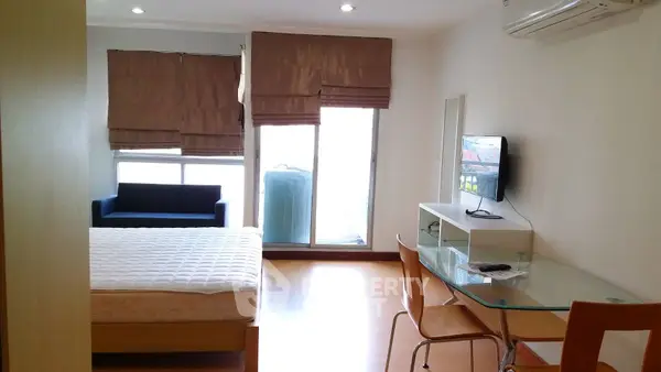 image_rental-5269112