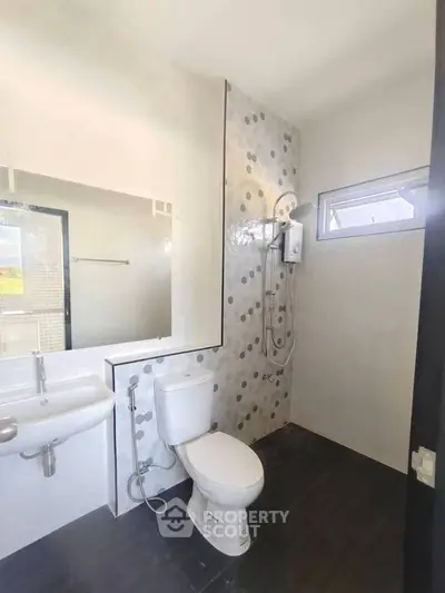Modern bathroom with sleek fixtures and stylish tile design
