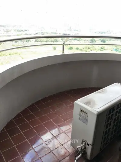  1 Bedroom Condo -3