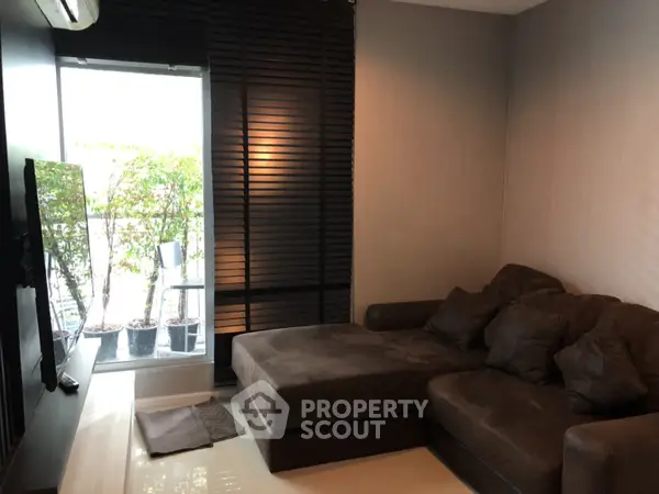 image_rental-5293973