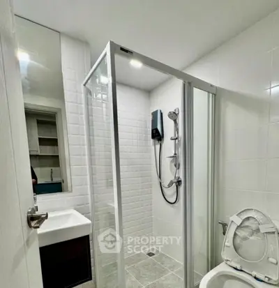 Screenshot 2569-03-14 at 20.40.21.jpg