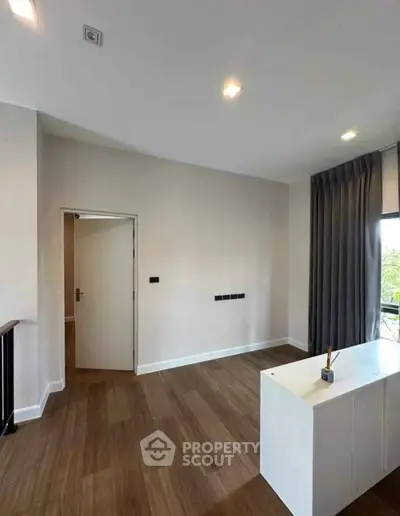 Screenshot 2568-04-03 at 10.05.38.jpg