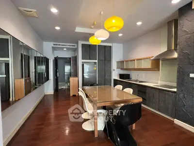 image_rental-31867611