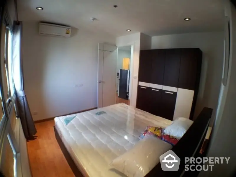  2 Bedrooms Condo at The President Sathorn Ratchapruek 3-1