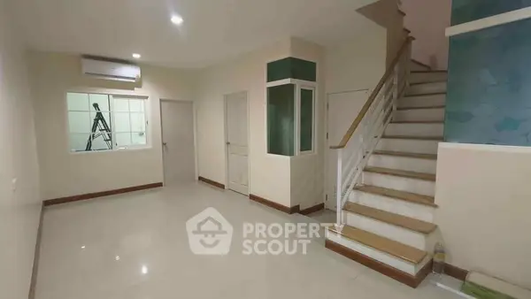 image_rental-30009750