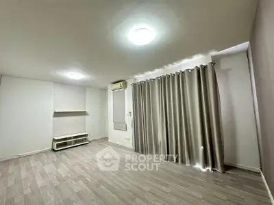 2898703-Photoroom.png