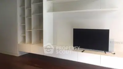 image_rental-30246055