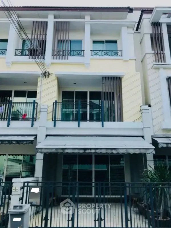 image_rental-28463576