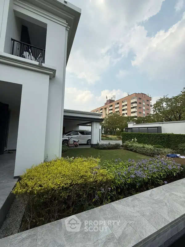 image_rental-28697603