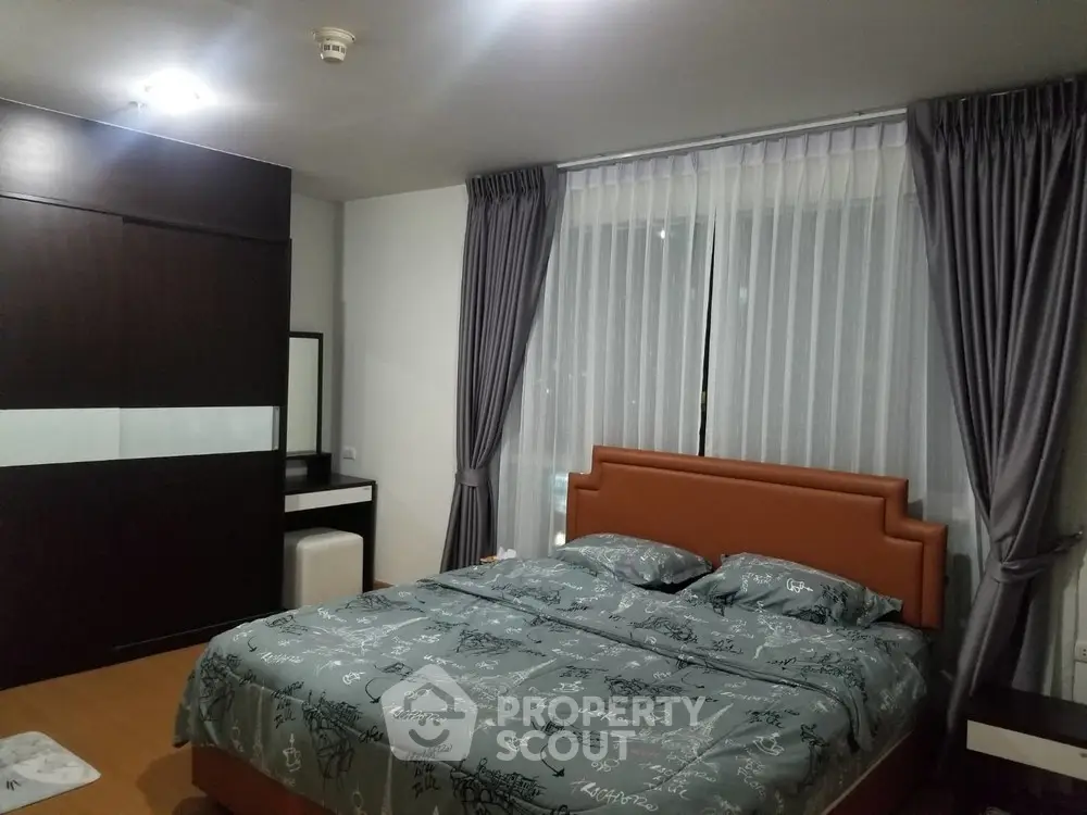  1 Bedroom Condo at Life Ratchada Huaikwang-1