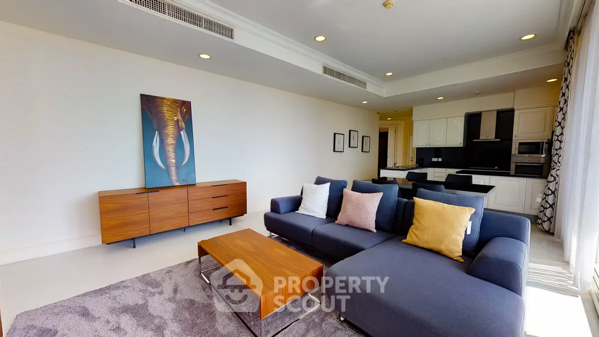 2 Bedrooms Condo at Royce Private Residence Sukhumvit 31-1