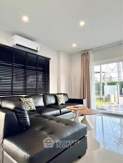 image_rental-27117911