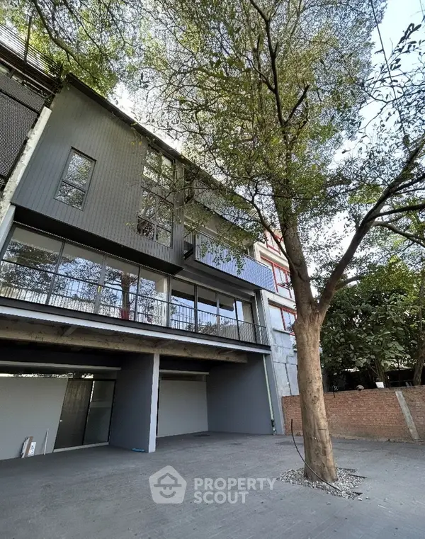 image_rental-29624298