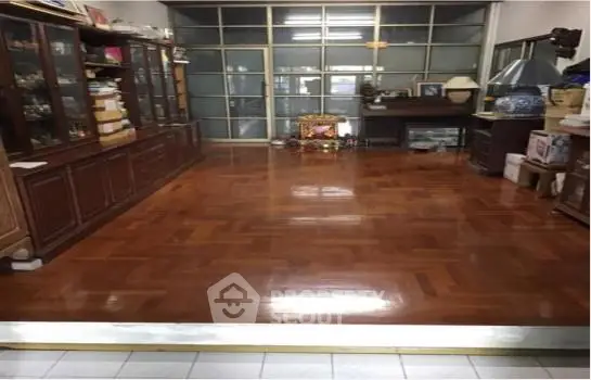 image_rental-6583242