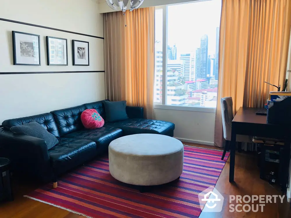  3 Bedrooms Condo -1