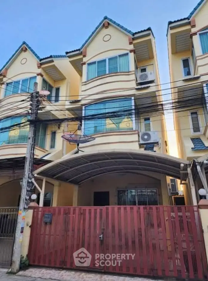 Screenshot 2568-12-17 at 21.21.52.jpg