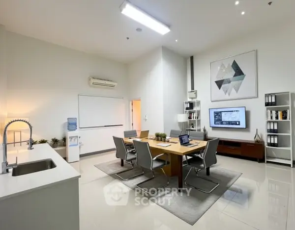 image_rental-29824782