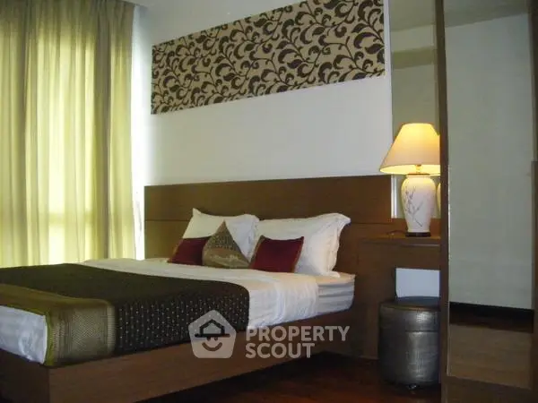 image_rental-5257611