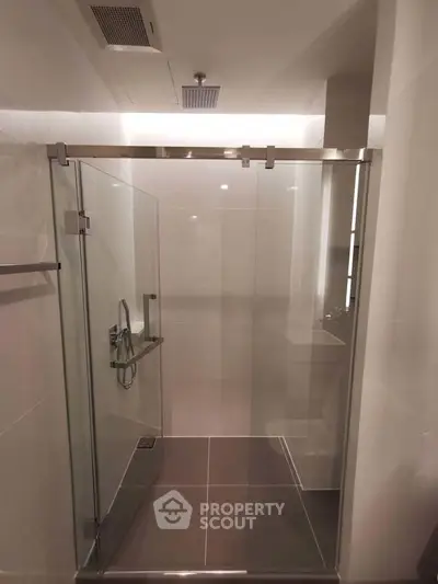  1 Bedroom Condo at The Room Sukhumvit 69-3