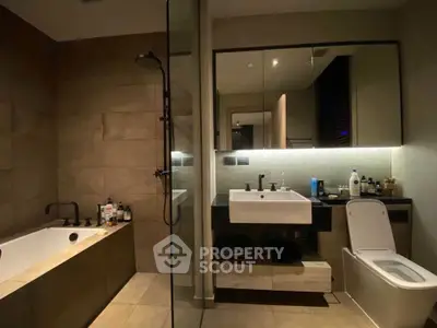 Luxurious modern bathroom with bathtub and elegant fixtures