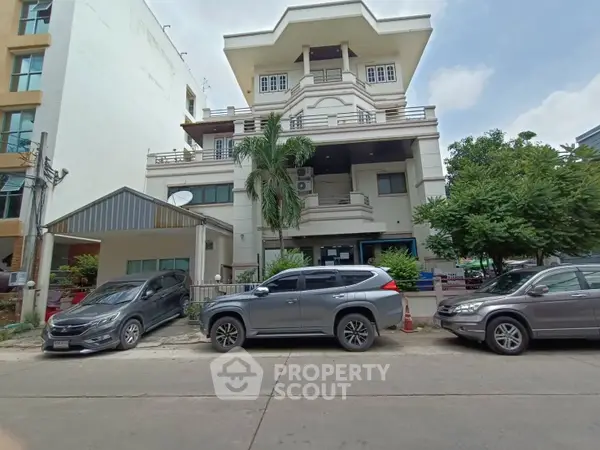 image_rental-13281674