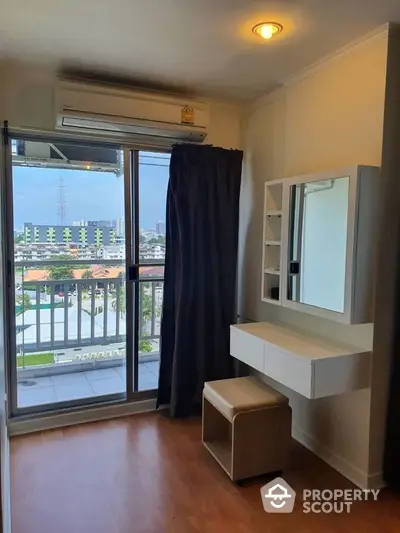  2 Bedrooms Condo at Lumpini Ville Cultural Center-3