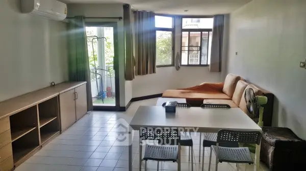 image_rental-8299141