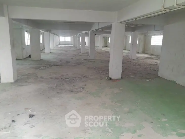 Spacious industrial-style open floor plan with potential for customization