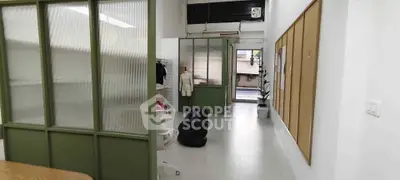 image_rental-29125943