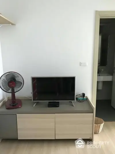  1 Bedroom Condo at The Base Rama 9 Ramkhamhaeng-2