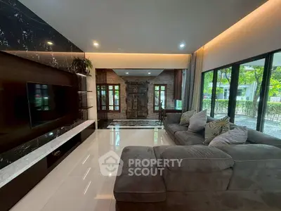 image_rental-31082401