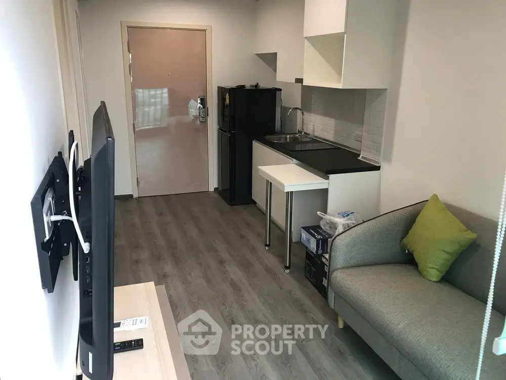  1 Bedroom Condo at Rich Park Triple Station-1