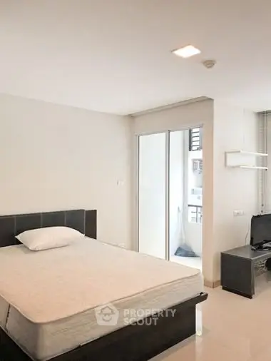 Fully Furnished 1 Bedroom Condo at J W Boulevard Srivara Condominium Bedroom
