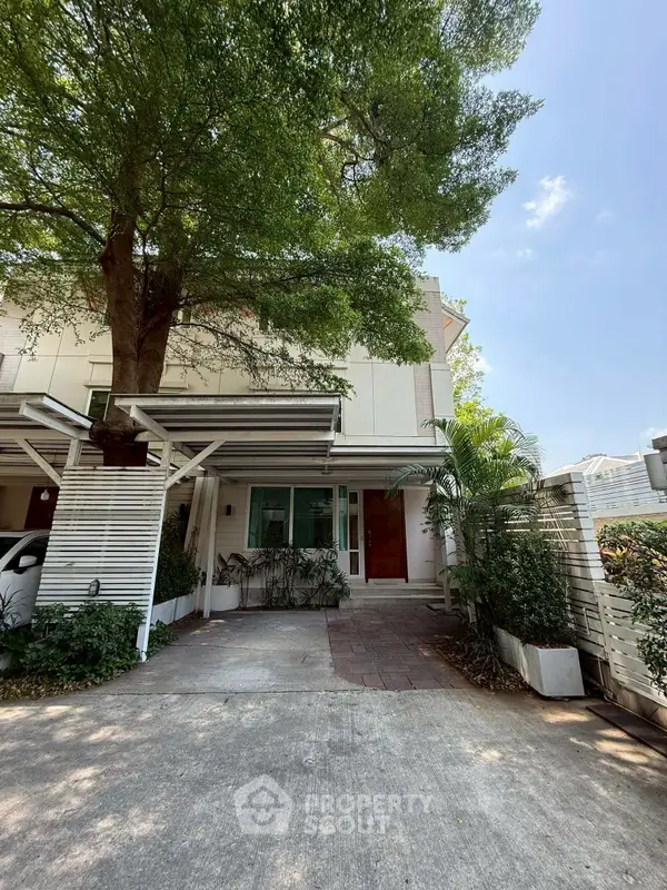 image_rental-31501913