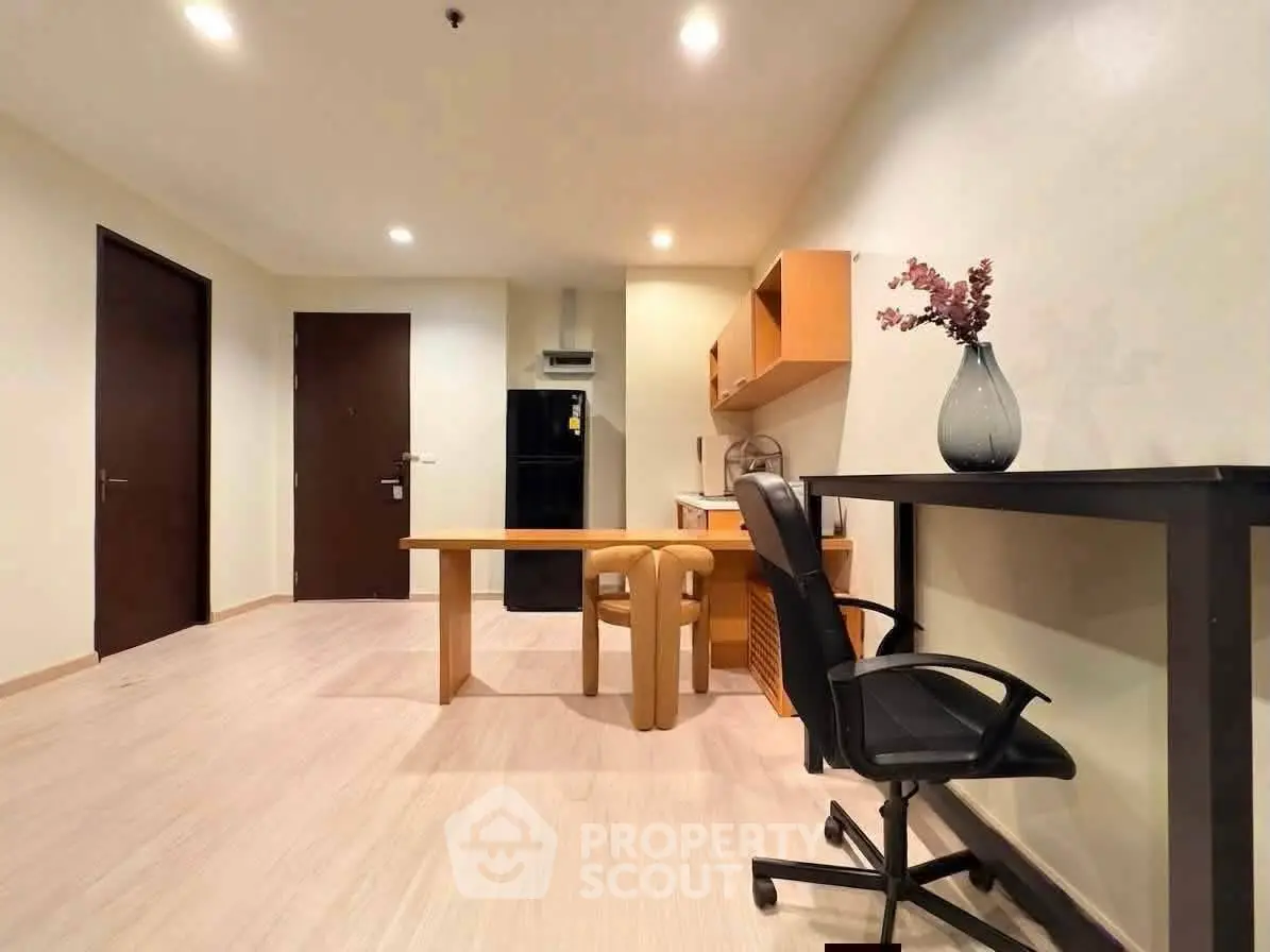Modern study room with sleek furniture and minimalist design, perfect for productivity and comfort.