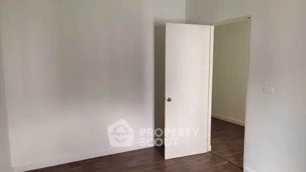 image_rental-6002862