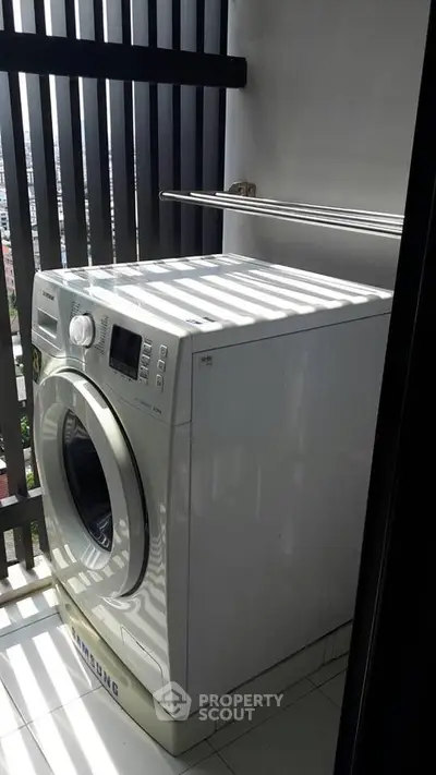 1 Bedroom Condo at Fuse Sathorn Taksin-3