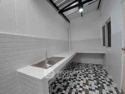 image_rental-13736996