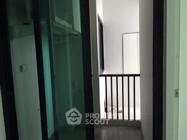 image_rental-8853820